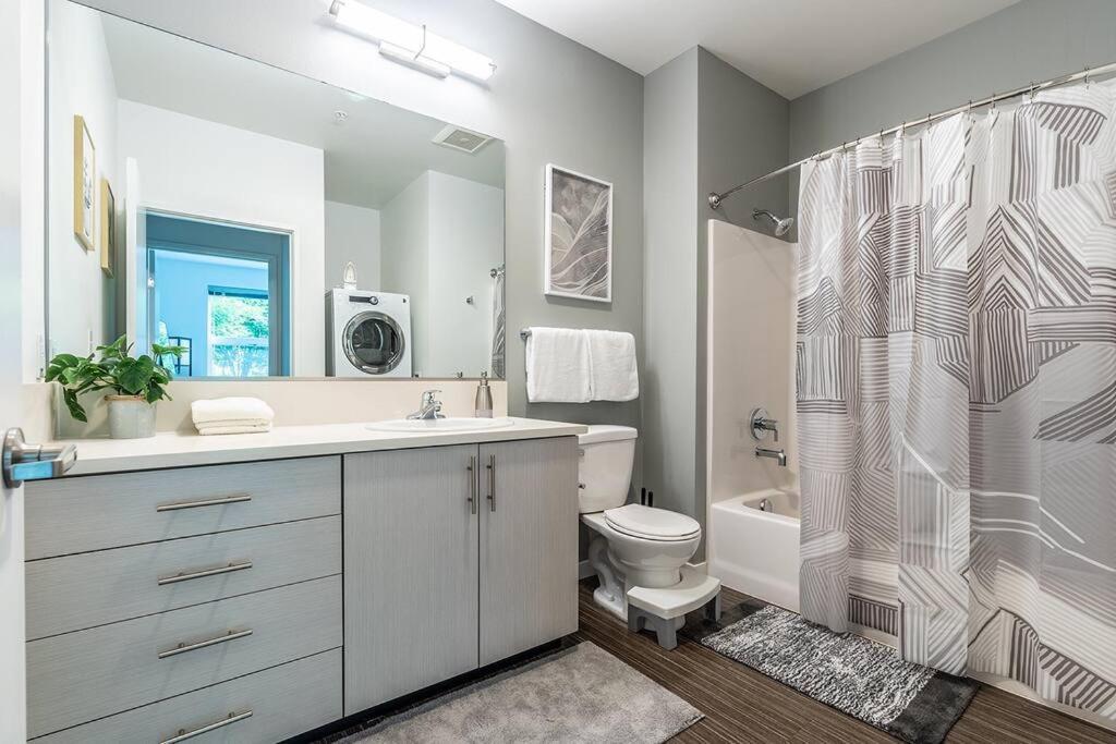 One Bedroom Luxury Apartment Seattle Buitenkant foto
