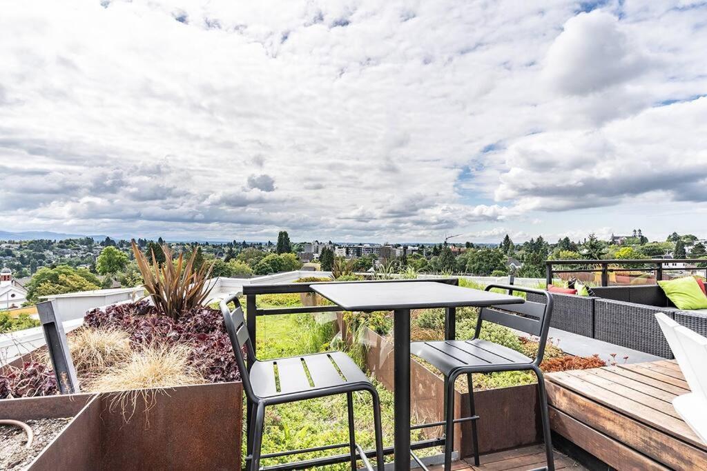 One Bedroom Luxury Apartment Seattle Buitenkant foto