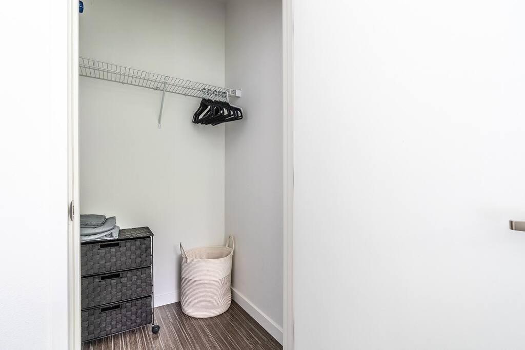 One Bedroom Luxury Apartment Seattle Buitenkant foto